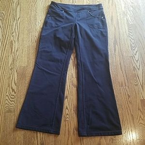 Athleta Bettona pants, Size Small